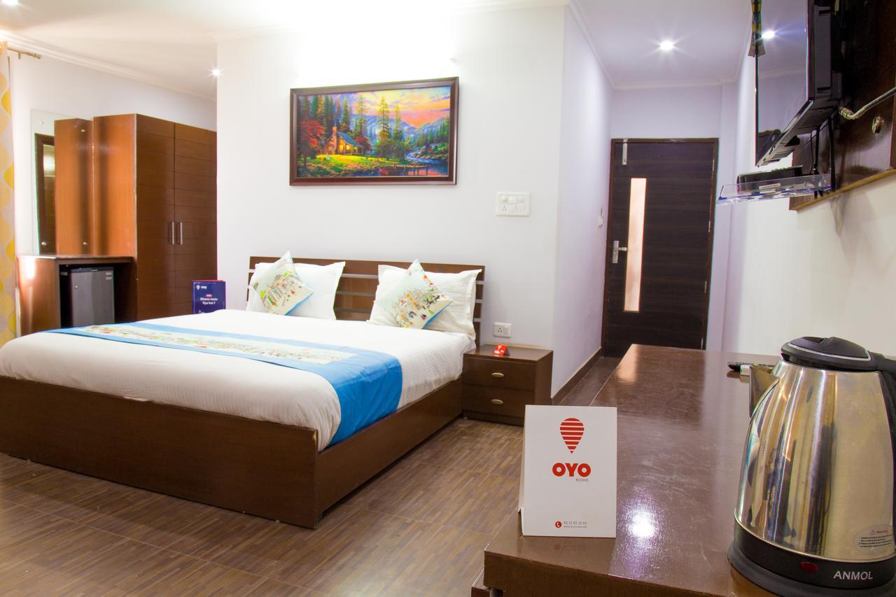Oyo 8947 Hotel Vedanta Gurgaon Eksteriør billede