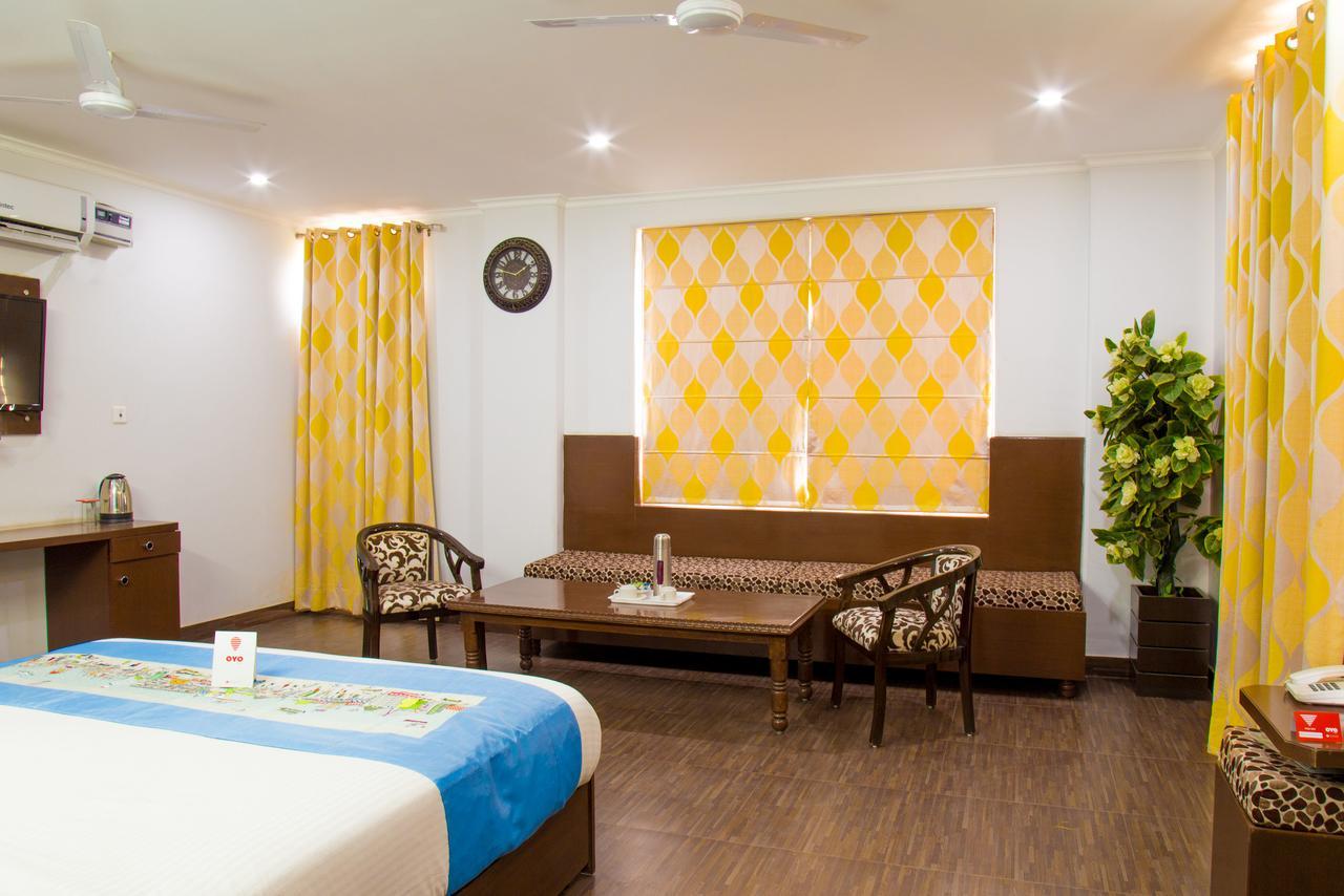 Oyo 8947 Hotel Vedanta Gurgaon Eksteriør billede